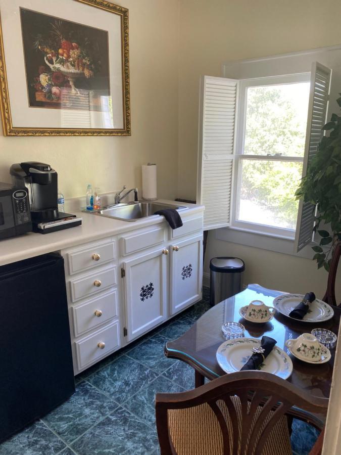 Page House Bed & Breakfast Дъблин Екстериор снимка