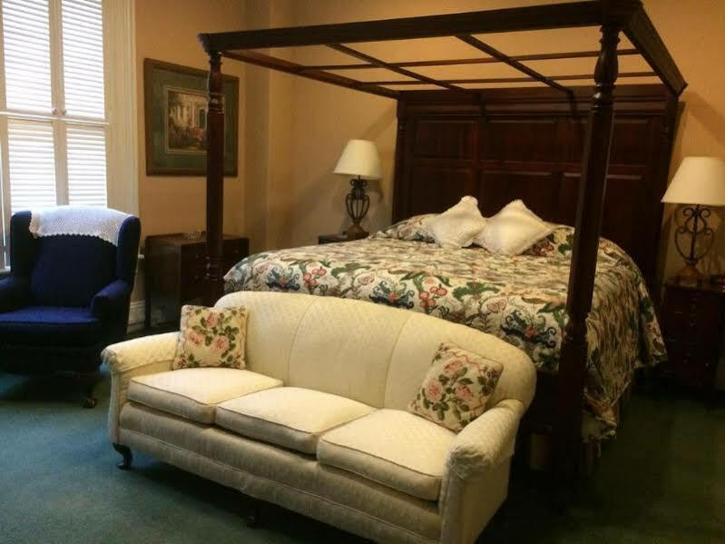 Page House Bed & Breakfast Дъблин Екстериор снимка